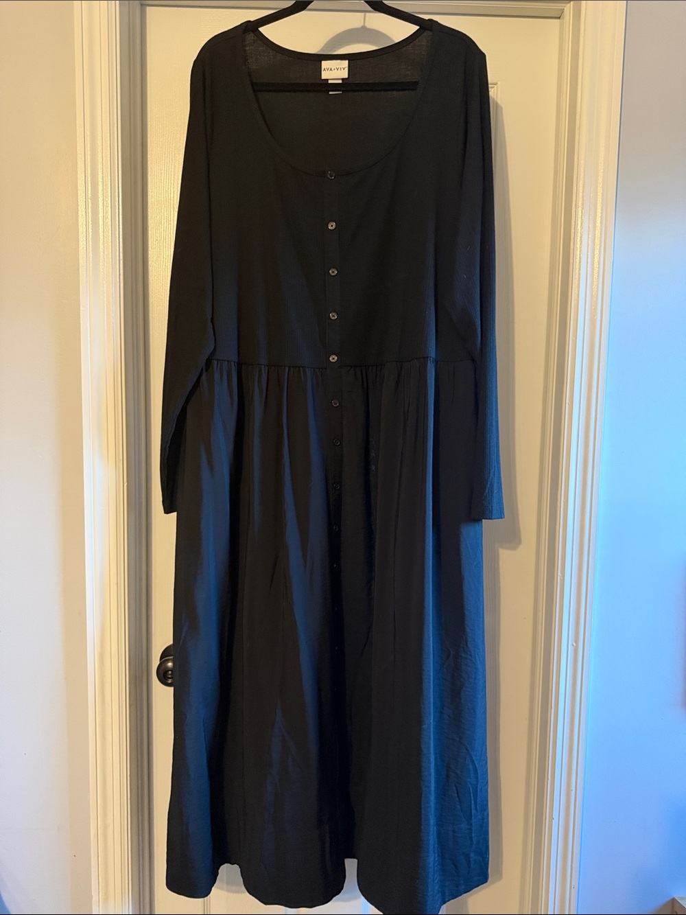 Ava & Viv Black Long Sleeve Button-Front Maxi Dress